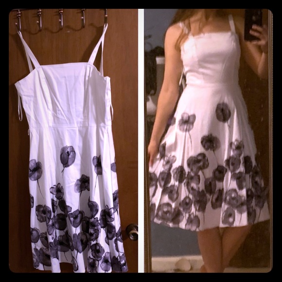 Alyn Paige Dresses & Skirts - Black poppy dress